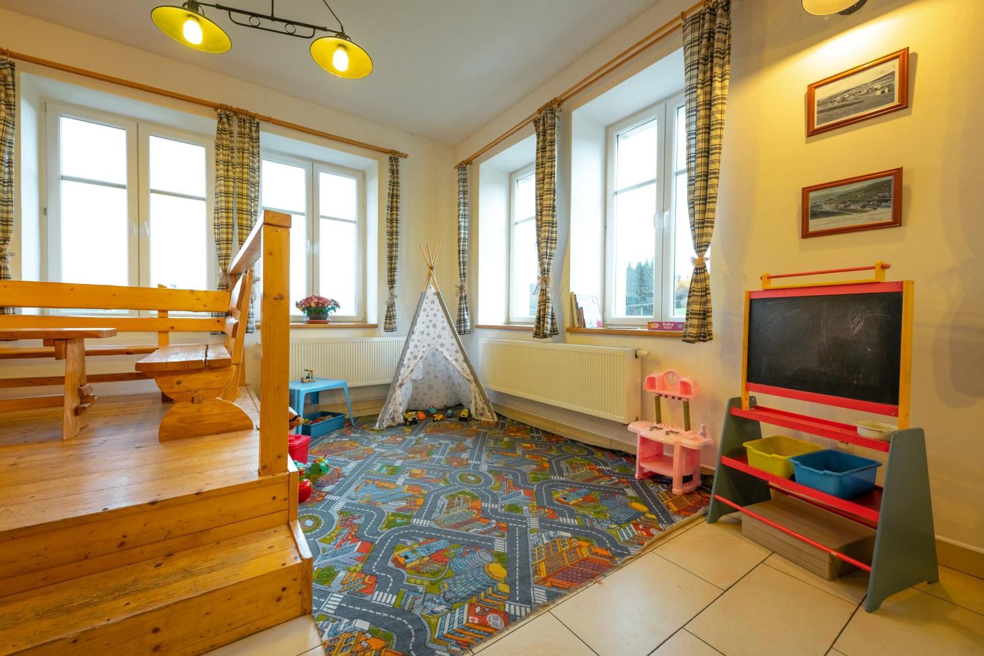 Penzion Sokolovna Kořenov Exterior foto