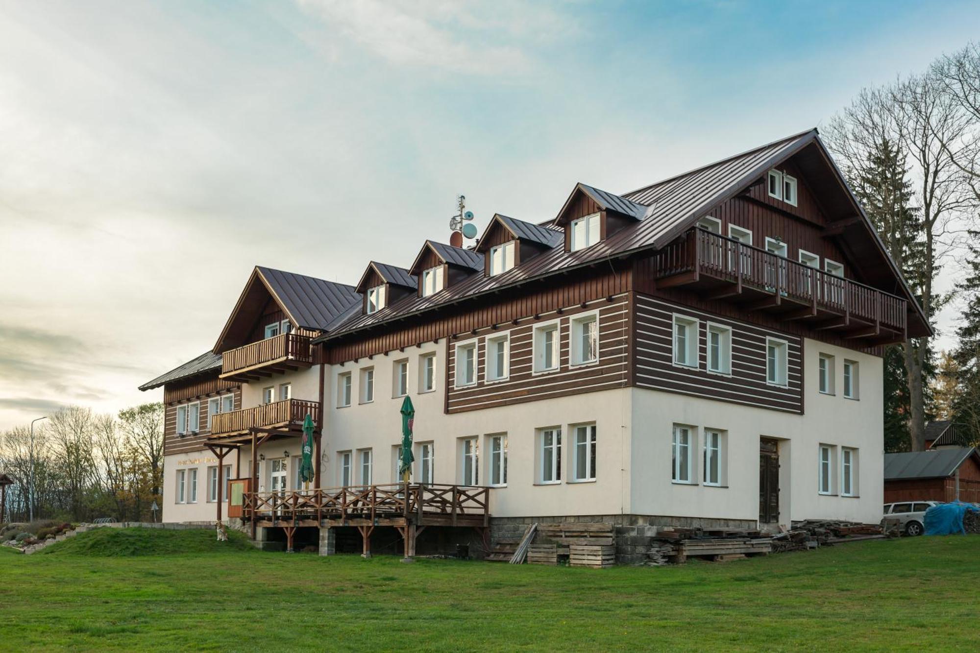 Penzion Sokolovna Kořenov Exterior foto